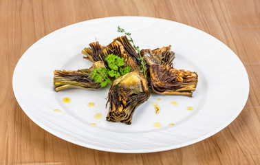 Grilled artishokes