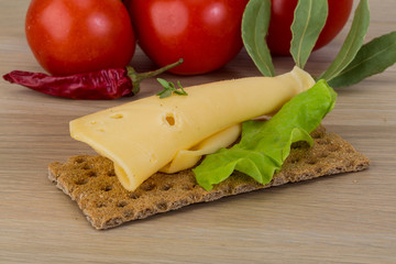 Crispbread with cheese