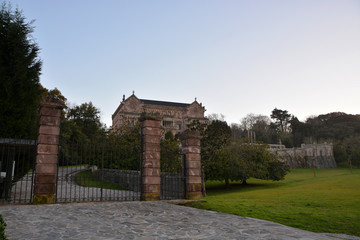 Fototapeta na wymiar Palacio de Sobrellano en Comillas , Cantabria