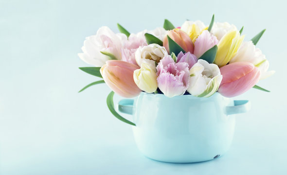 Fototapeta Bouquet of spring tulips 1