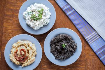 Tasty vegetarian sandwich spreads