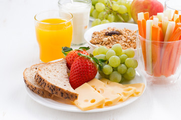 healthy and nutritious breakfast with fresh fruits and vegetable