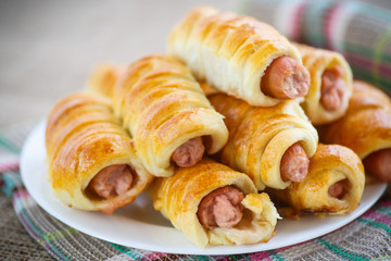 sausage baked in pastry