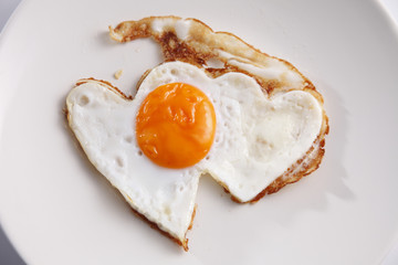 heart shape fried egg