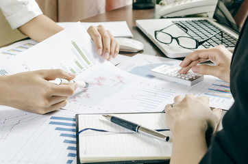 two women discussing business plan