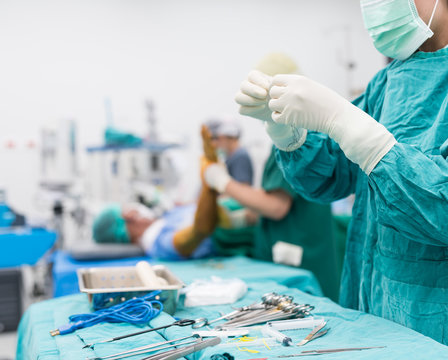 scrub nurse prepare medical instruments surgery