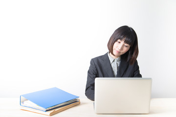 白バックOLポートレート