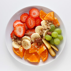 Fresh fruit salad with granola
