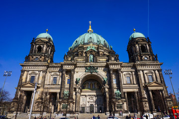 Fototapeta na wymiar BERLIN - MARCH 18: Berlin Cathedral located on Museum Island, a