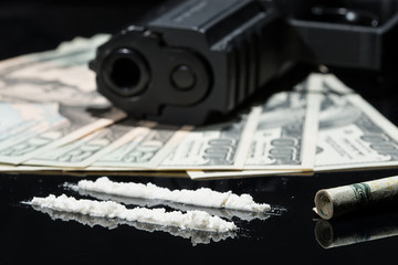 Illegal drugs , money and guns - 80349585