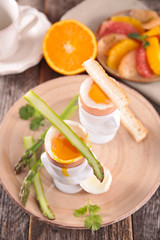 breakfast with egg and fruits