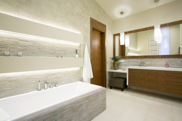 Bath and washbasin