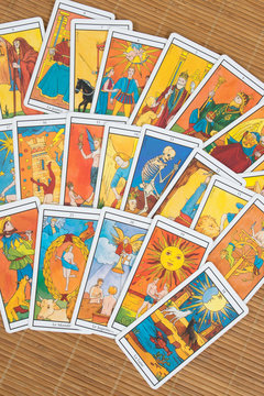 Draw tarot  Clairvoyance for fortunetelling, divination