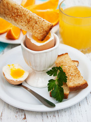 boiled eggs for breakfast