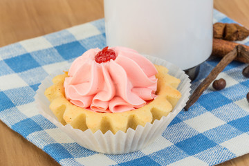 Creamy basket