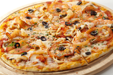 Seafood Pizza