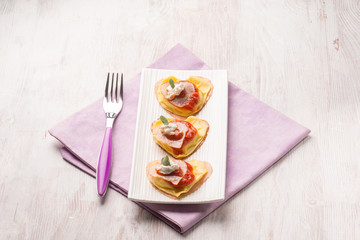 ravioli with ham ricotta and tomato sauce