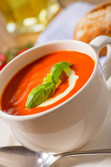 Tomatensuppe in Tasse 3