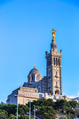 Fototapeta na wymiar Notre Dame de la Garde in Marseille