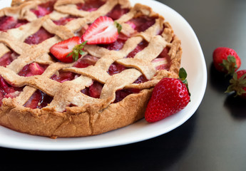 Homemade strawberry and rhubarb pie close-up