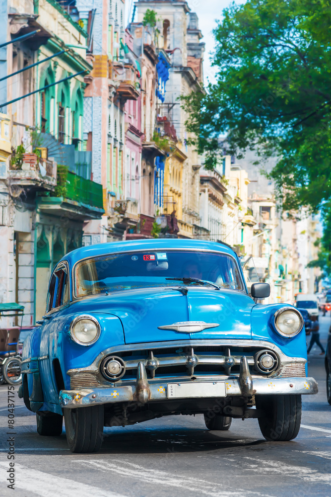 Canvas Prints vintage american car on a street in downtown havana