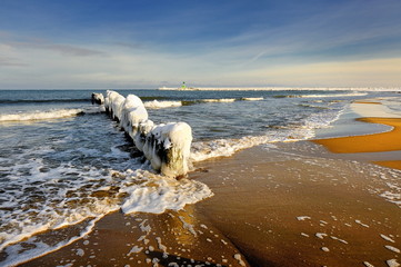 Morze Bałtyckie , zimowa plaża