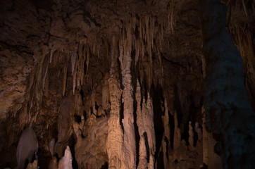 鍾乳洞