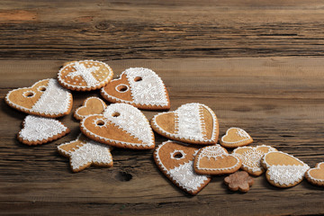 gingerbread heart-shaped