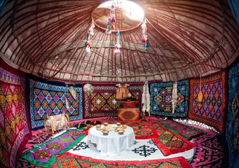 Küchenrückwand glas motiv Kazakh yurt interior © pikoso.kz
