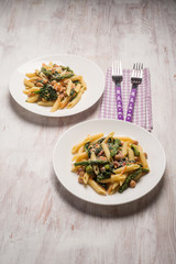 pasta with chickpeas asparagus and spinach