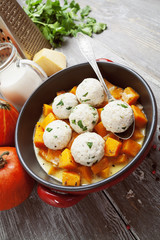 Baked pumpkin and chicken meatballs
