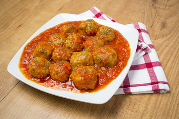 Plato de albóndigas