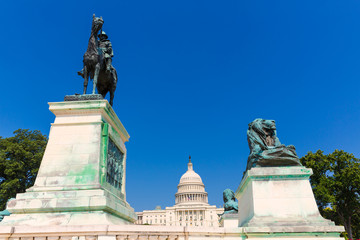 Fototapeta premium Capitol building Washington DC sunlight congress