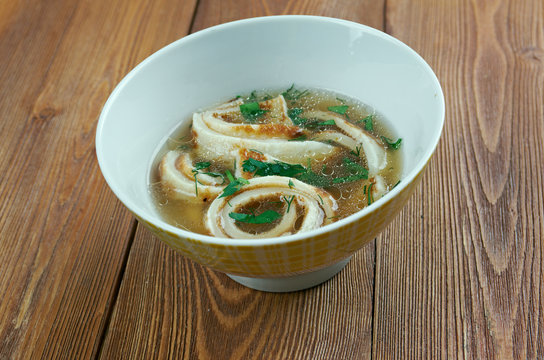 「Pfannkuchensuppe」の写真素材 | 179件の無料イラスト画像 | Adobe Stock
