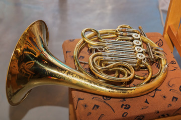 Obraz na płótnie Canvas French horn.