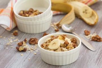 Oatmeal with banana, honey and walnuts for breakfast