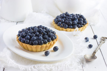 tart with fresh bluebeeries