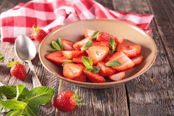 strawberry salad