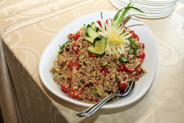 Antipasto: farro pomodorini e zucchine