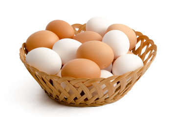 Braune und weiße Hühnereier