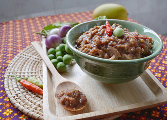 Thai cuisine, shrimp paste sauce with mango and fresh vegetables