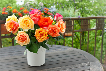 Rosen Strauß gelb orange rot