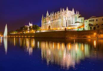 Fototapeta na wymiar Palma de Mallorca Cathedral Seu sunset Majorca