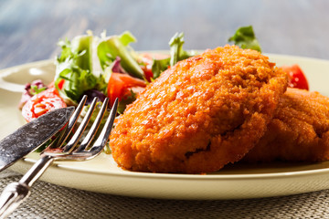 Cutlet Cordon Bleu with salad
