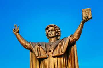 Fototapeta premium Monument to Francisk Skarina in Minsk