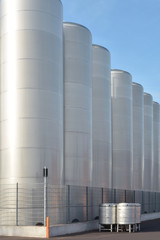 tankbehälter in einer Getränkefabrik