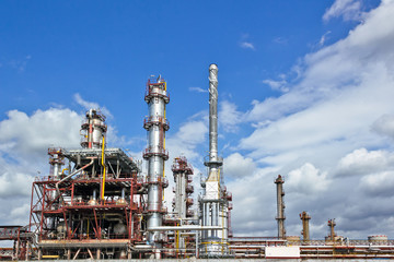 Fototapeta premium Oil refinery