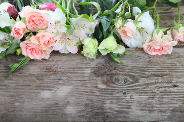 Bouquet of pink and white flowers