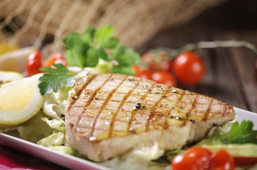 Grilled tuna steak