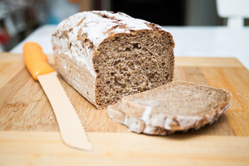 sliced bread and knife